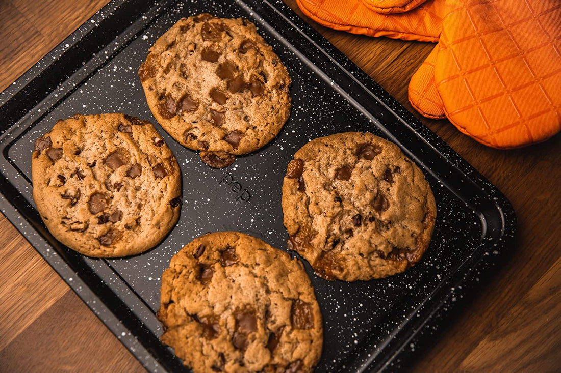 Chewy Chocolate Cookies