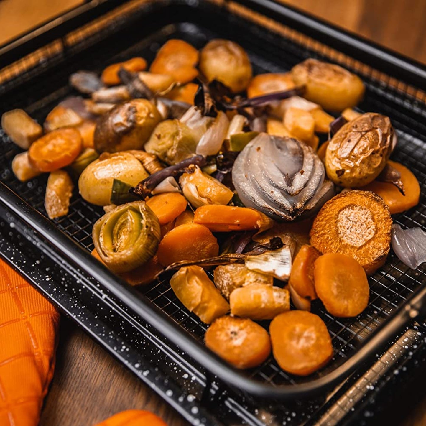 Pep Crisper Oven Tray with Crisping Basket