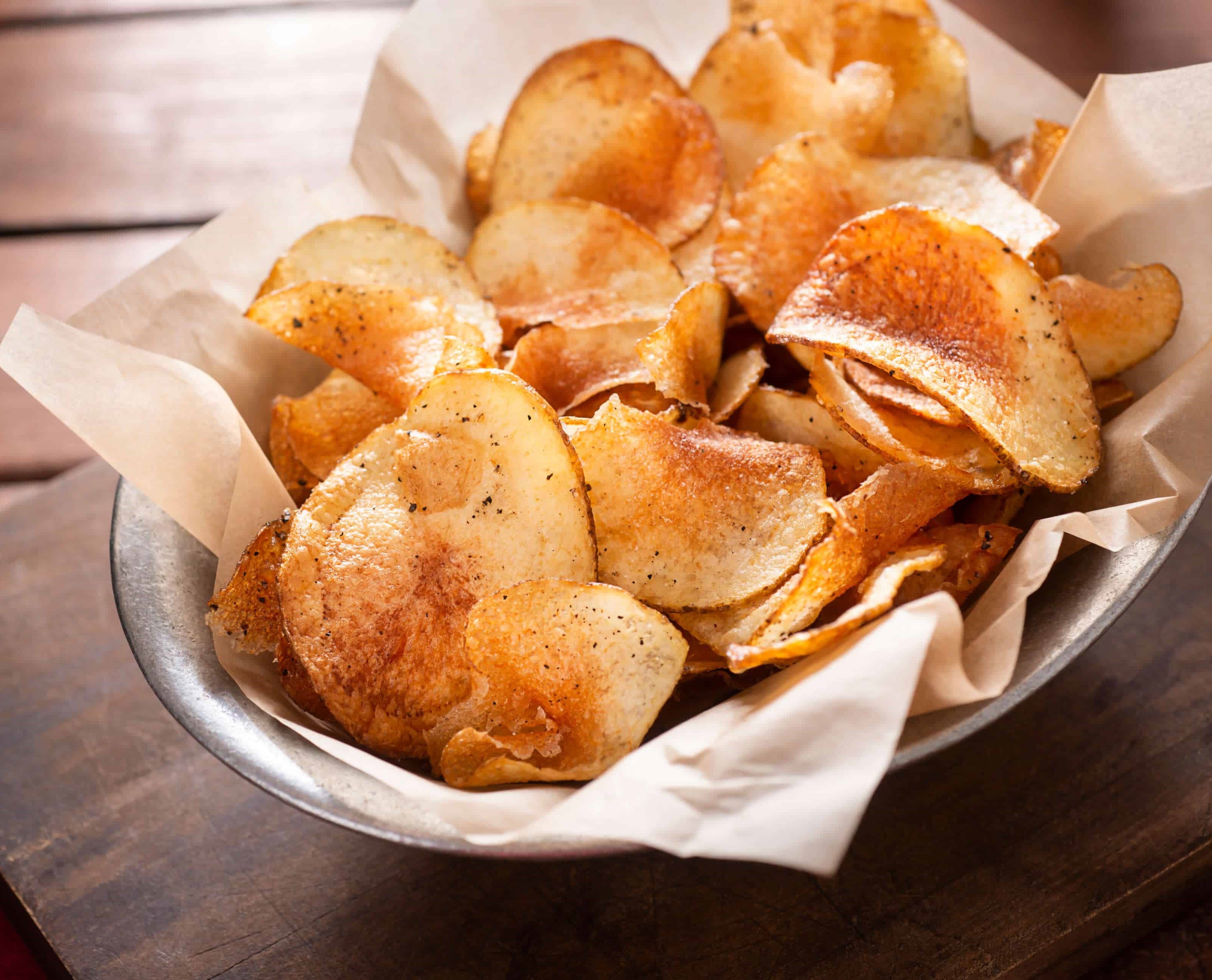 Crispy Chips: The Irresistible Snack That Never Disappoints – Pep Pans